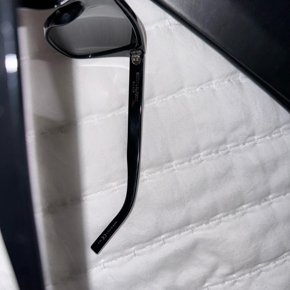 Saint Laurent Sunglasses - Picture 4 of 5